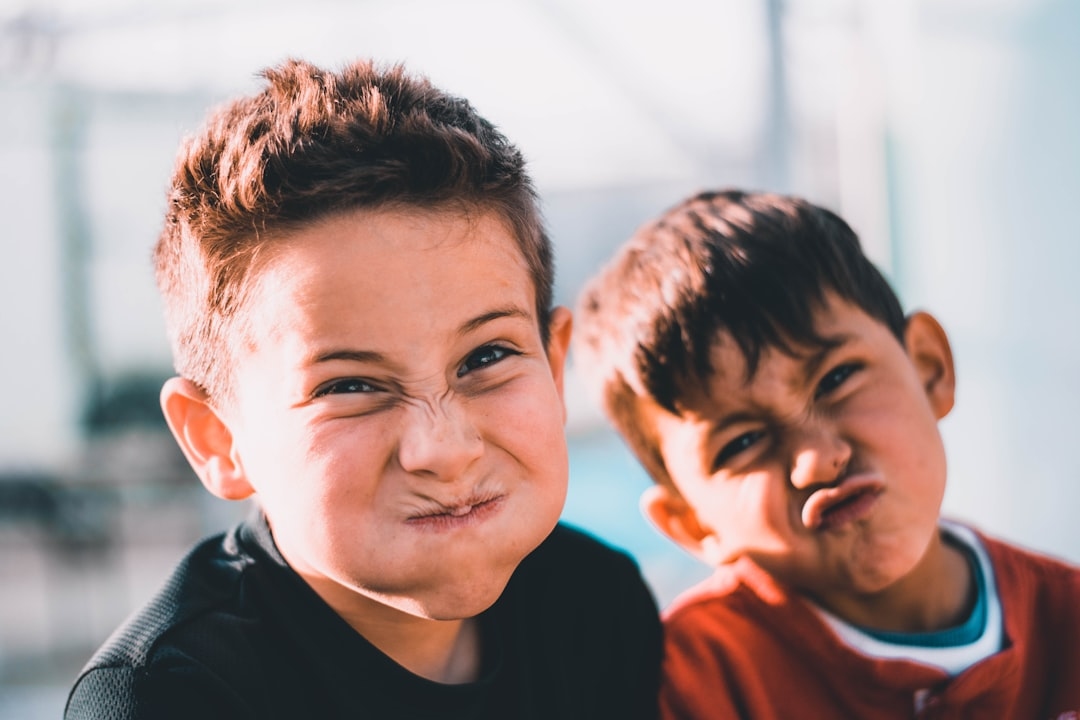 Діти з аутизмом у дитячих активностях: поради для батьків